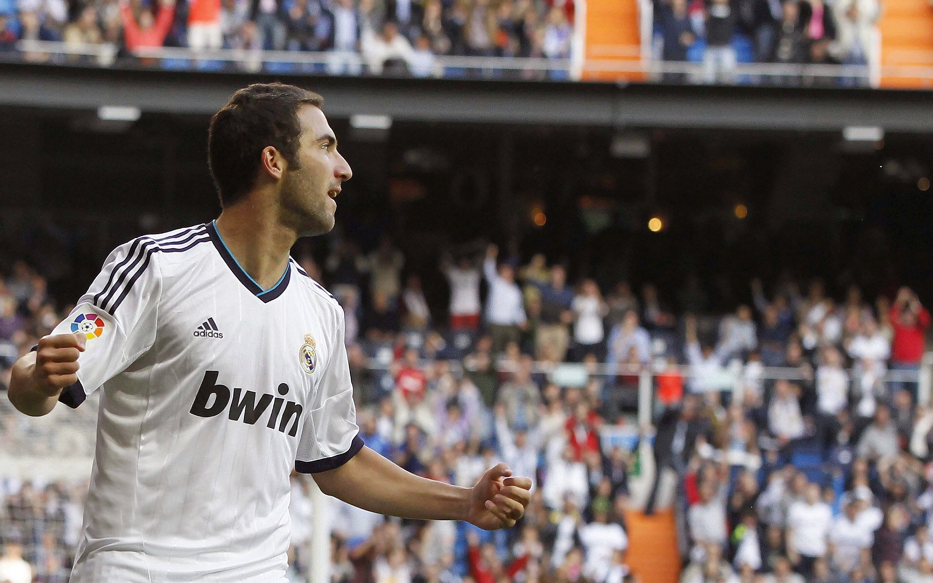 英超：布莱顿1-1逼平沃特福德，比赛悬念重重，布莱顿对阵沃特福德